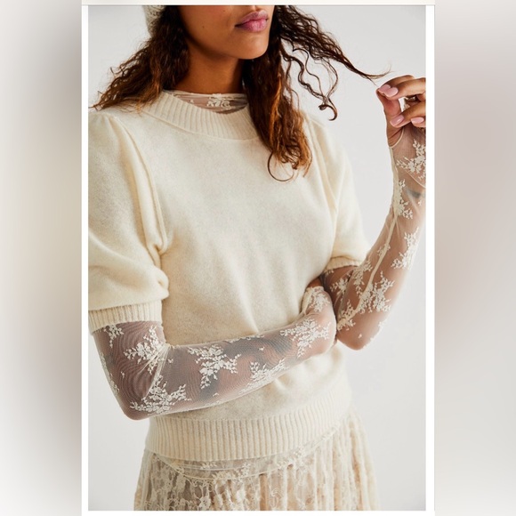 free people Staycation Cashmere Pullover. - Picture 2 of 8